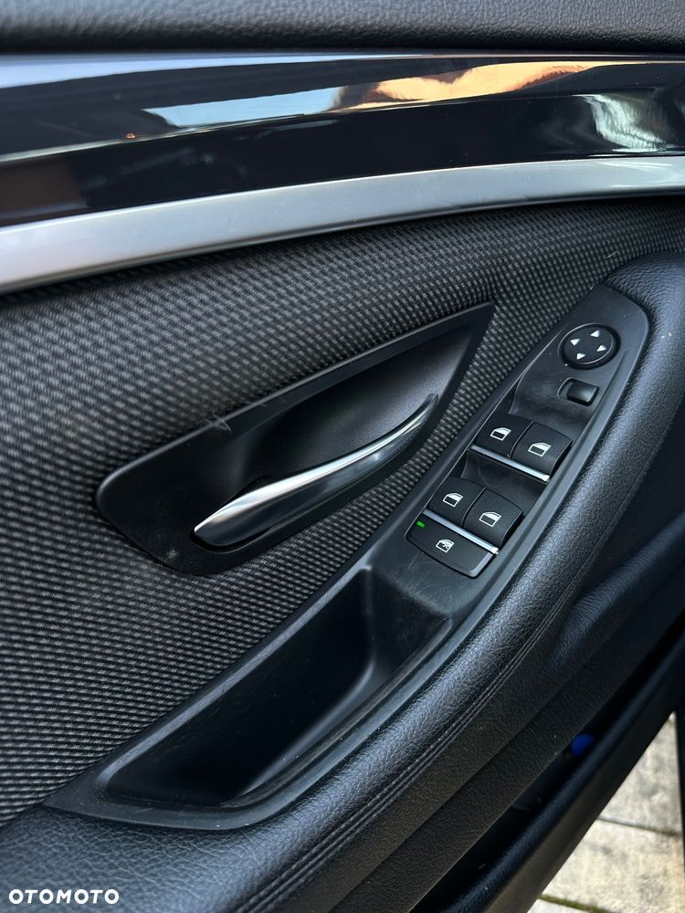 BMW Seria 5 525d xDrive Modern Line - 10