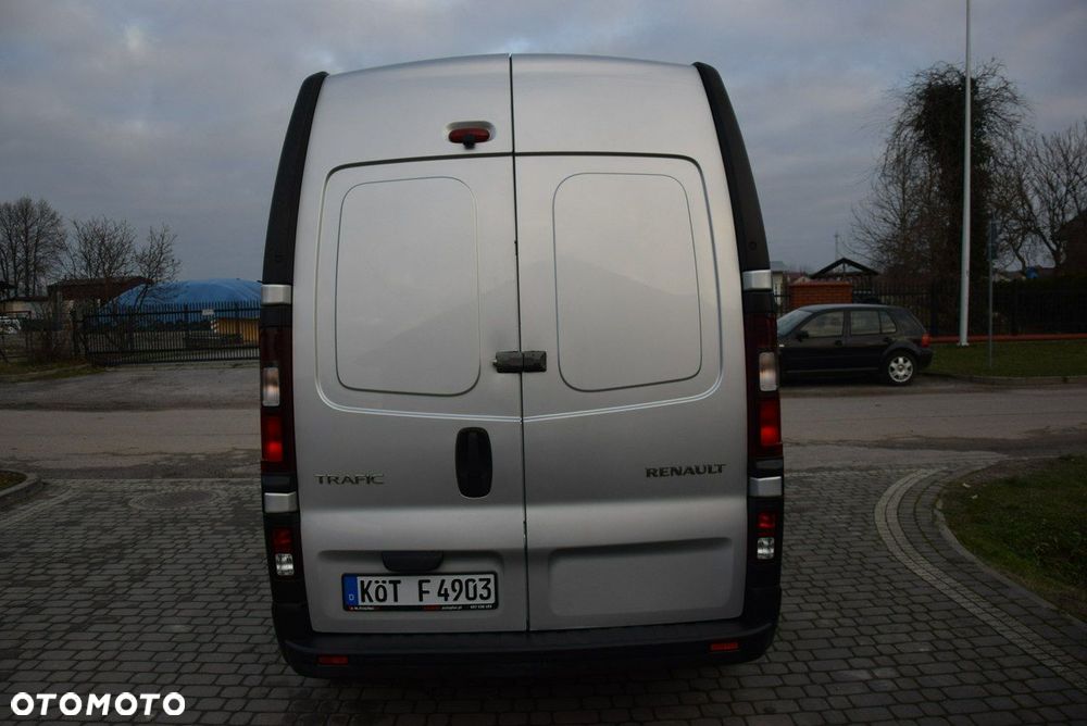 Renault Trafic - 14