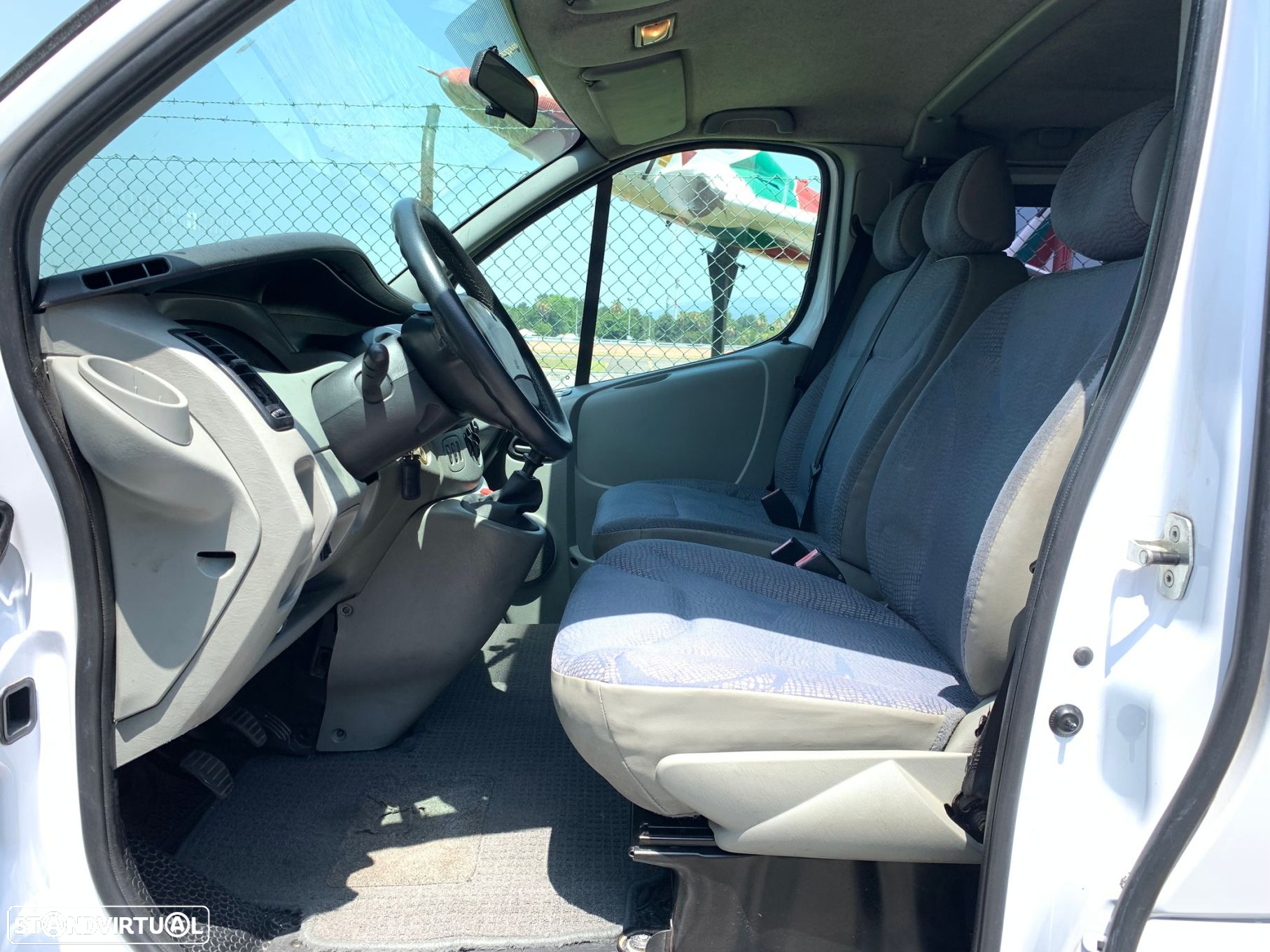 Renault Trafic 1.9 dCi L1H1 1T 100 9L - 24