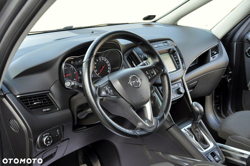 Opel Zafira - 23