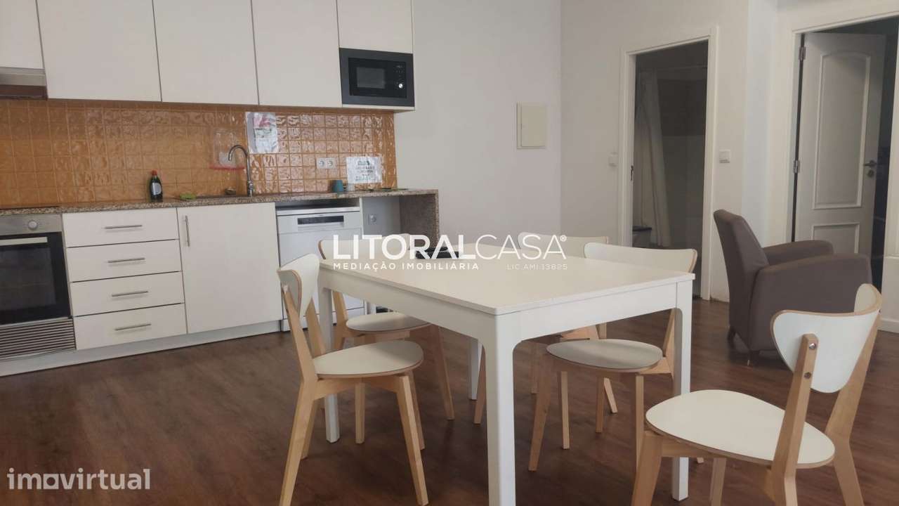 Quarto com despesas incluídas - Centro de Aveiro - Grande imagem: 5/25