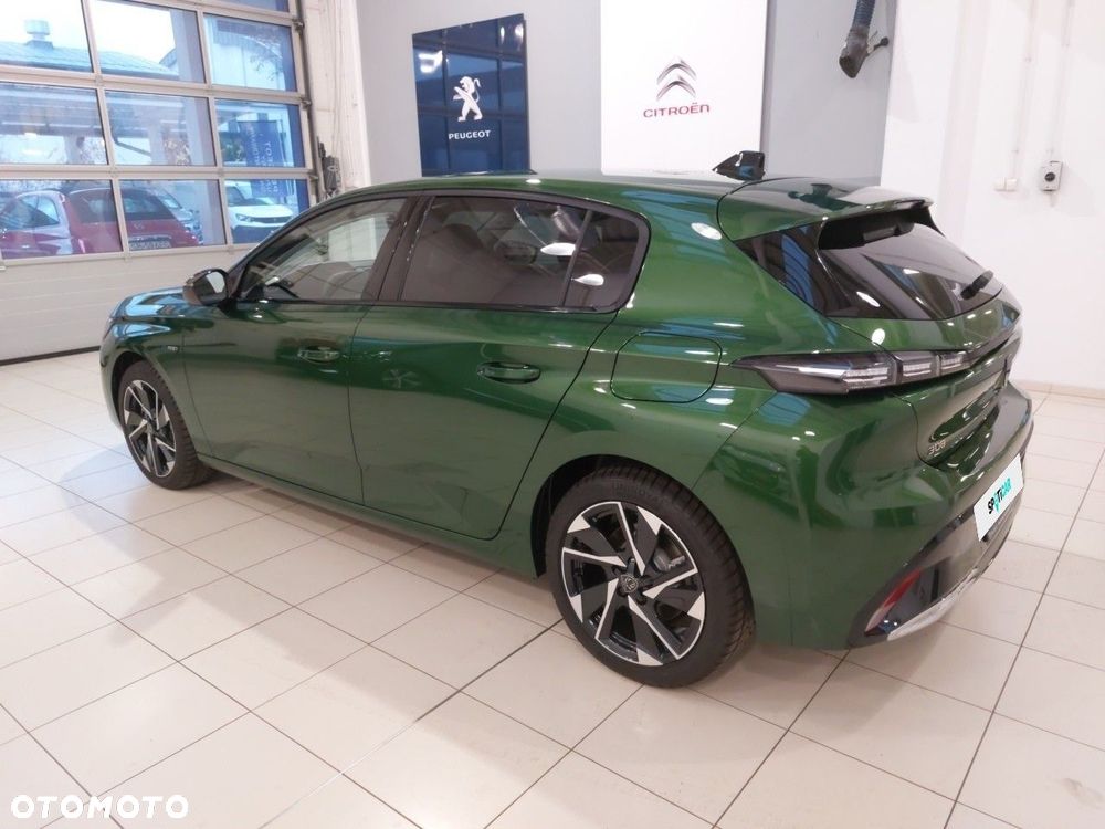 Peugeot 308 - 8