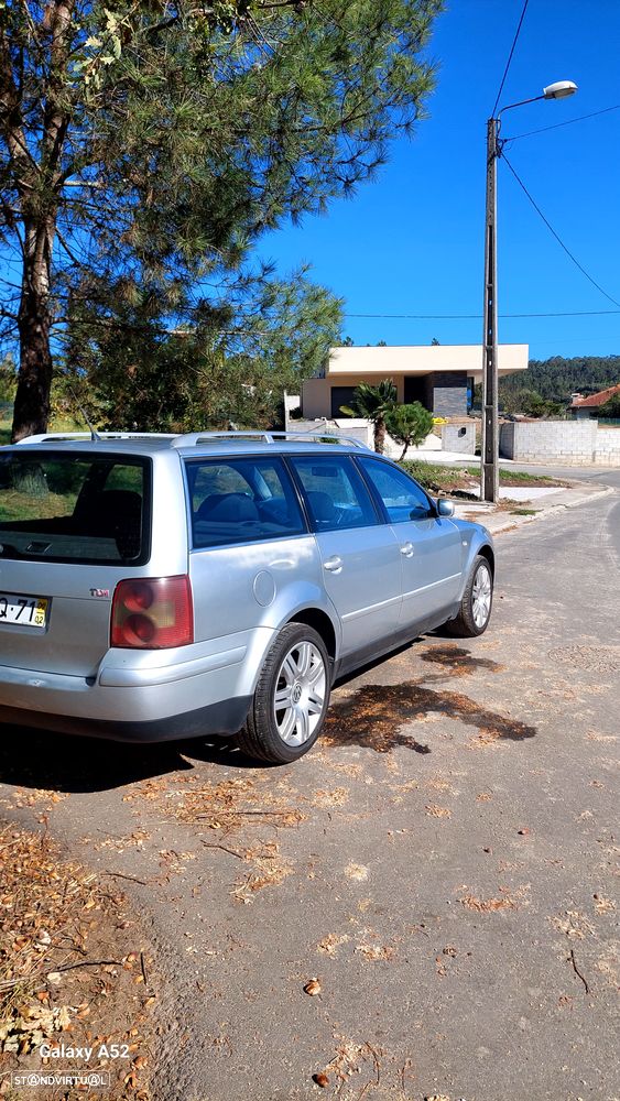 Volkswagen Passat Variant 2002 photo 3