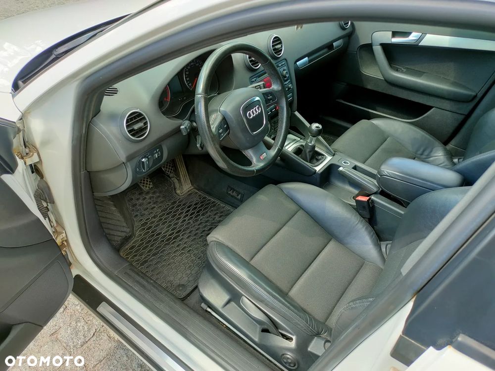 Audi A3 Sportback - 8
