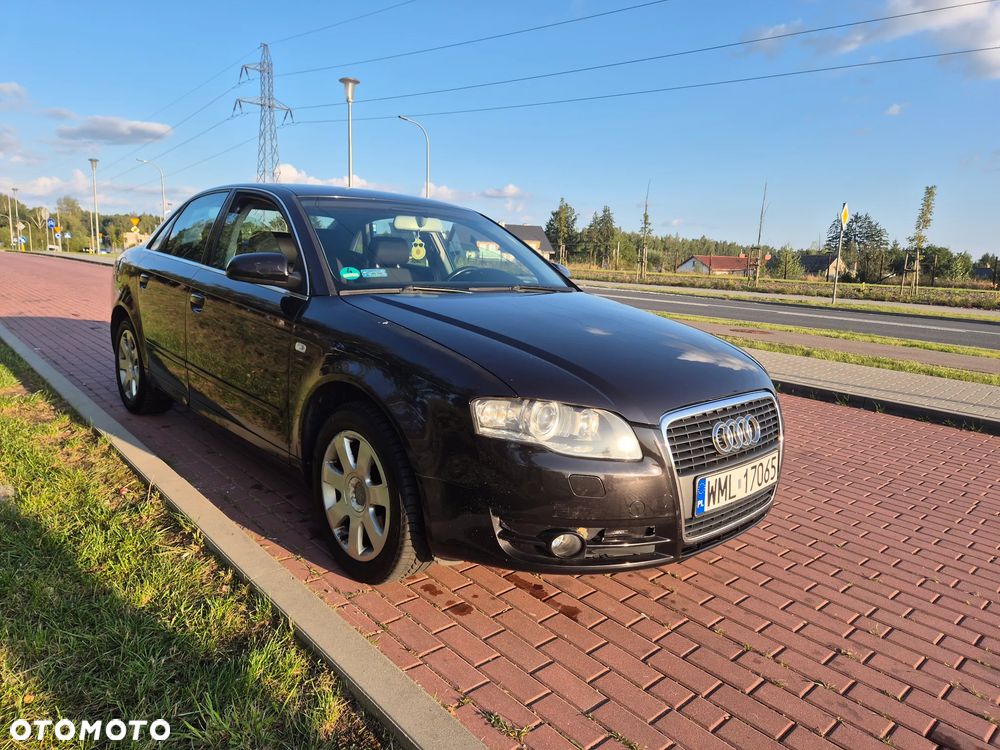 Audi A4 Limousine - 4
