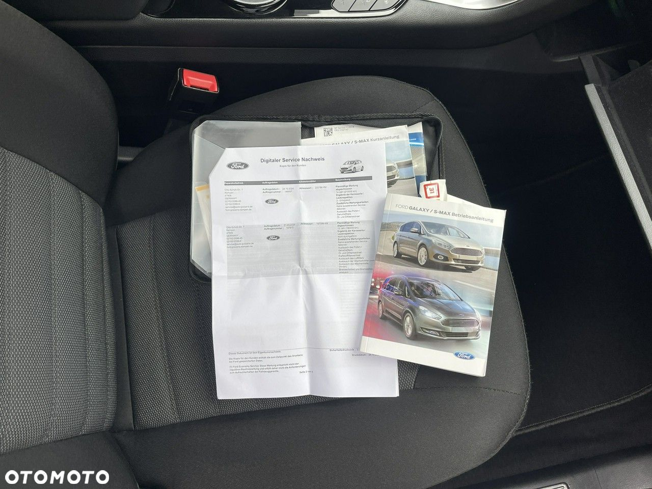 Ford S-Max - 34