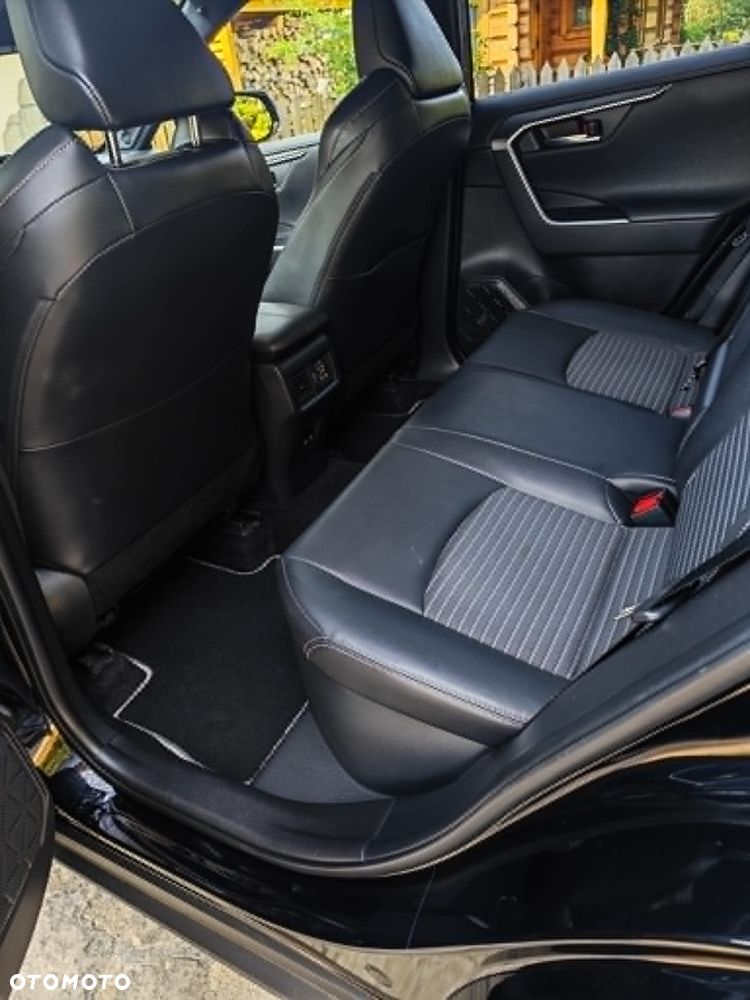 Toyota RAV4 - 14