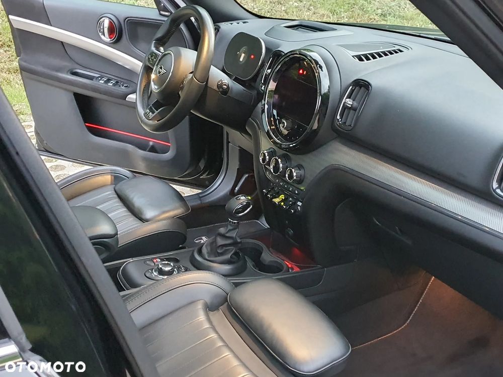MINI Countryman Cooper SE ALL4 Yours Trim - 8