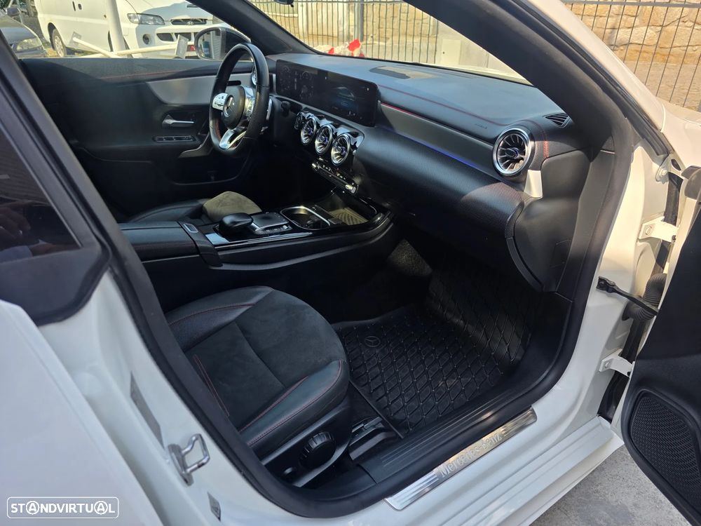 Mercedes-Benz CLA 200 d 8G-DCT AMG Line - 45