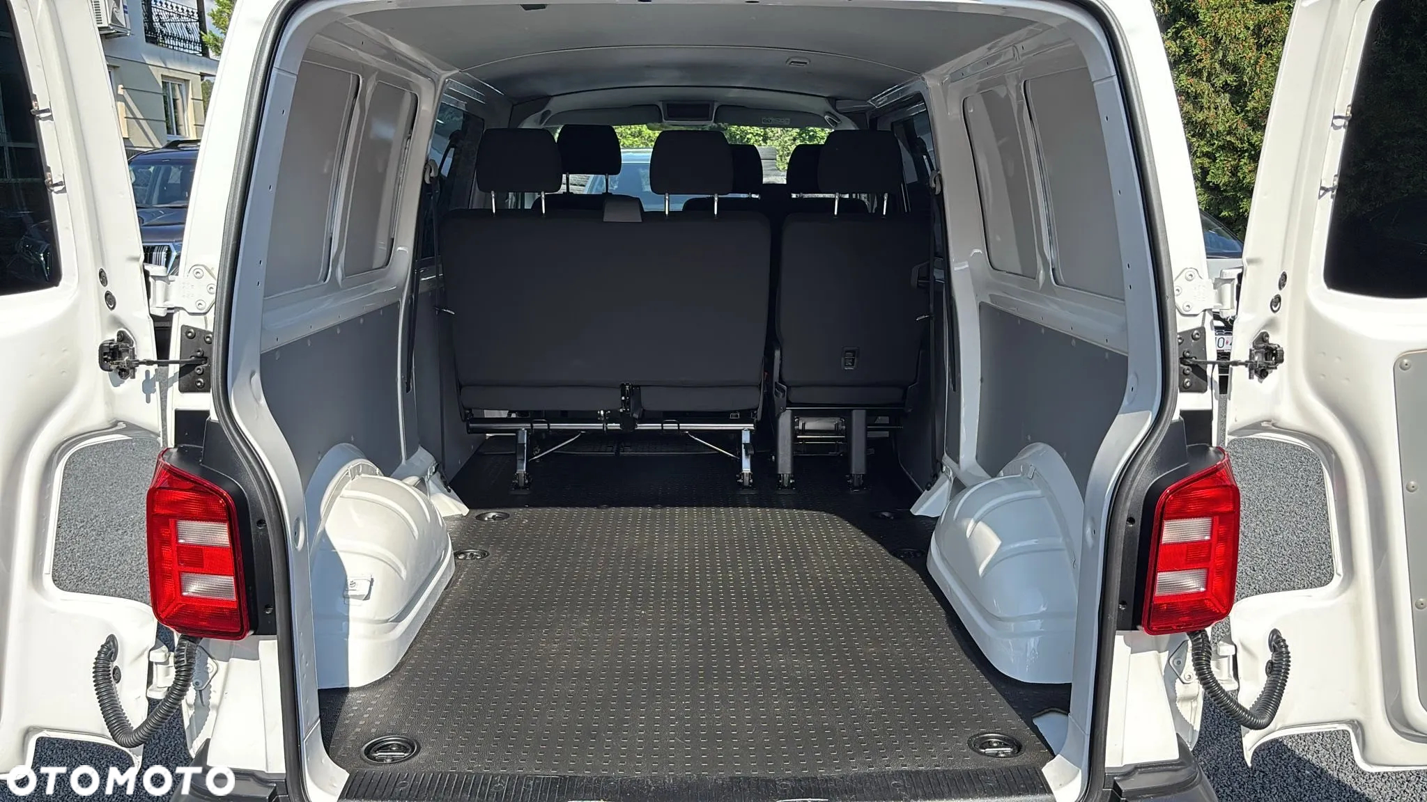 Volkswagen Transporter T6 TDI L2H1 Mixt - 6