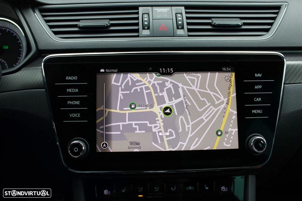Skoda Superb 1.4 TSI iV Sportline DSG - 37