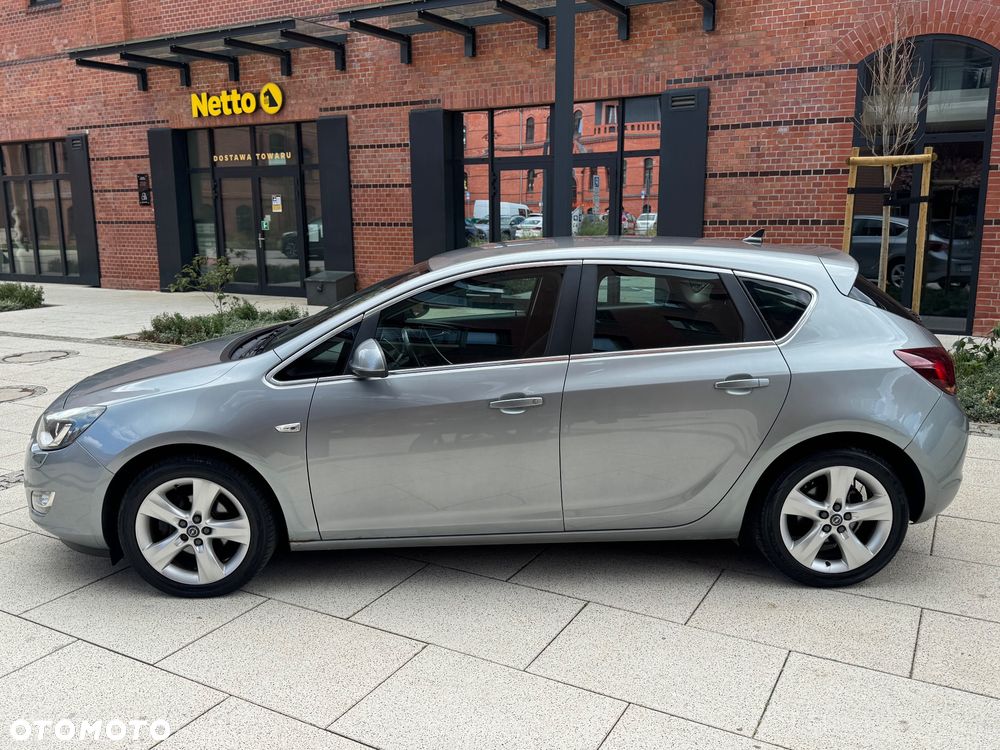 Opel Astra 1.4 T Enjoy - 6