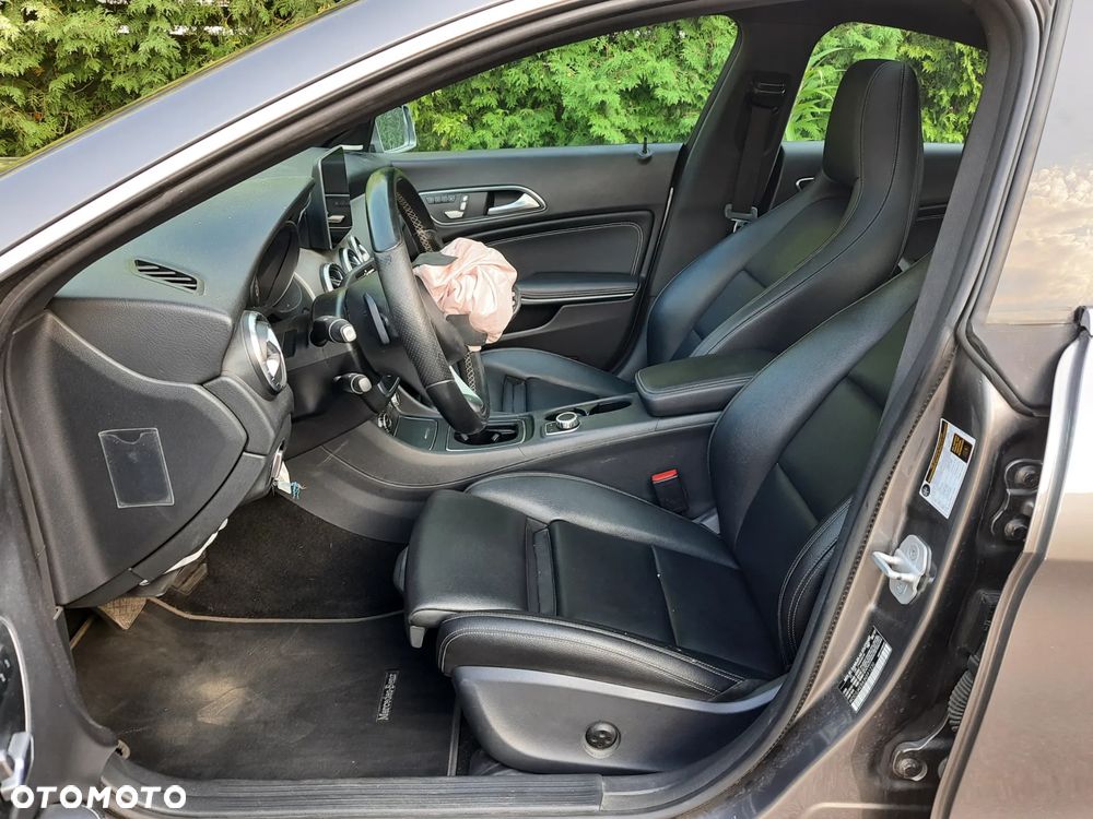 Mercedes-Benz CLA 250 7G-DCT Peak Edition - 8