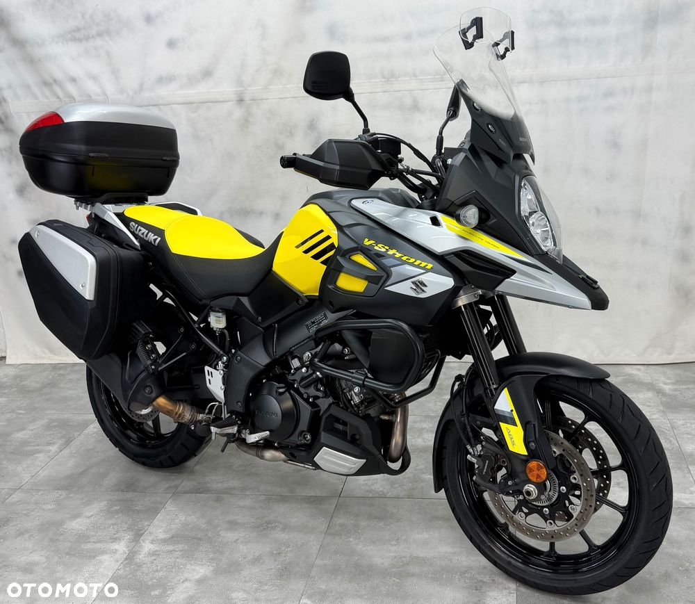 Suzuki V-STROM - 32