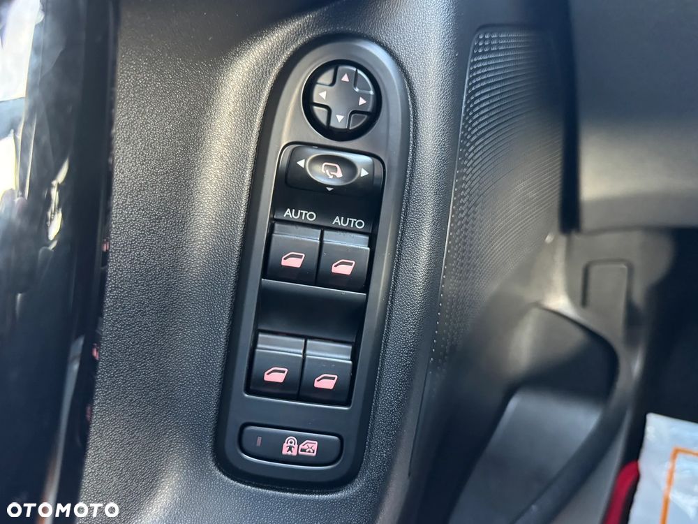 Citroën C3 e-HDi 70 EGS Selection - 22