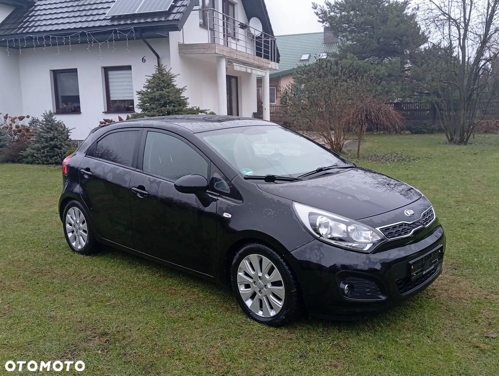 Kia Rio 1.4 Fifa World Cup Edition - 1