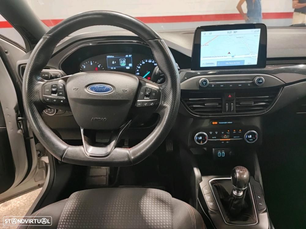 Ford Focus 1.5 TDCi ECOBlue ST-Line - 5