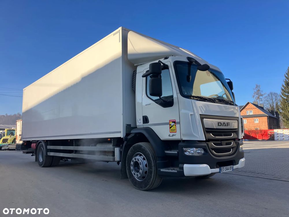 DAF DAF LF 290 kurierka kontener 20 palet - 2