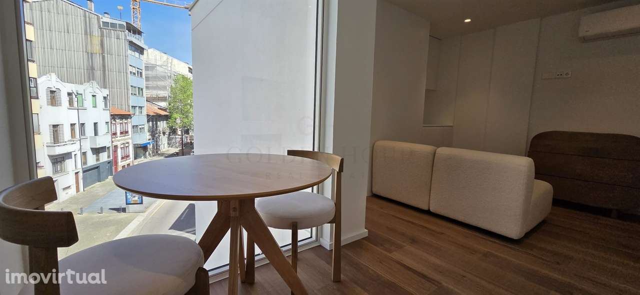 T1 Novo e Moderno – A 10m do Metro Faria Guimarães, Porto - Grande imagem: 3/17