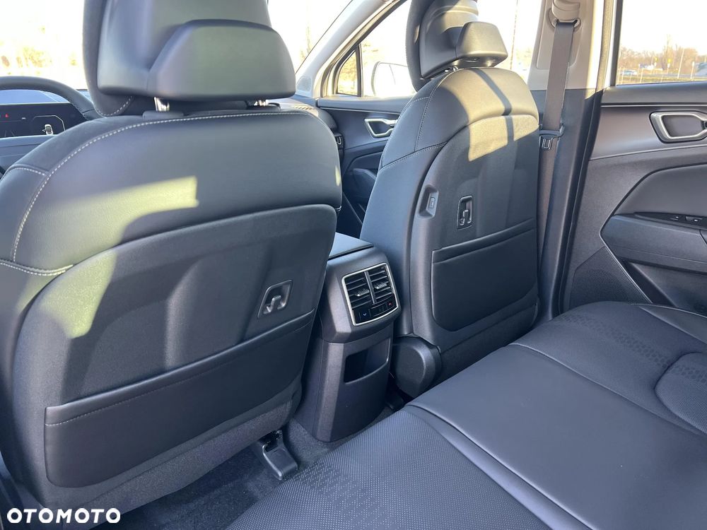 Kia Sportage 1.6 T-GDI HEV Business Line 2WD - 15