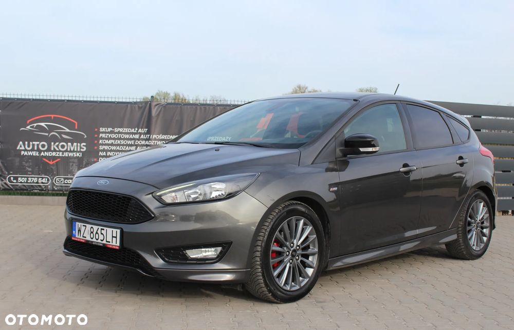 Ford Focus 1.0 EcoBoost Start-Stopp-System ST-LINE STYLE - 4