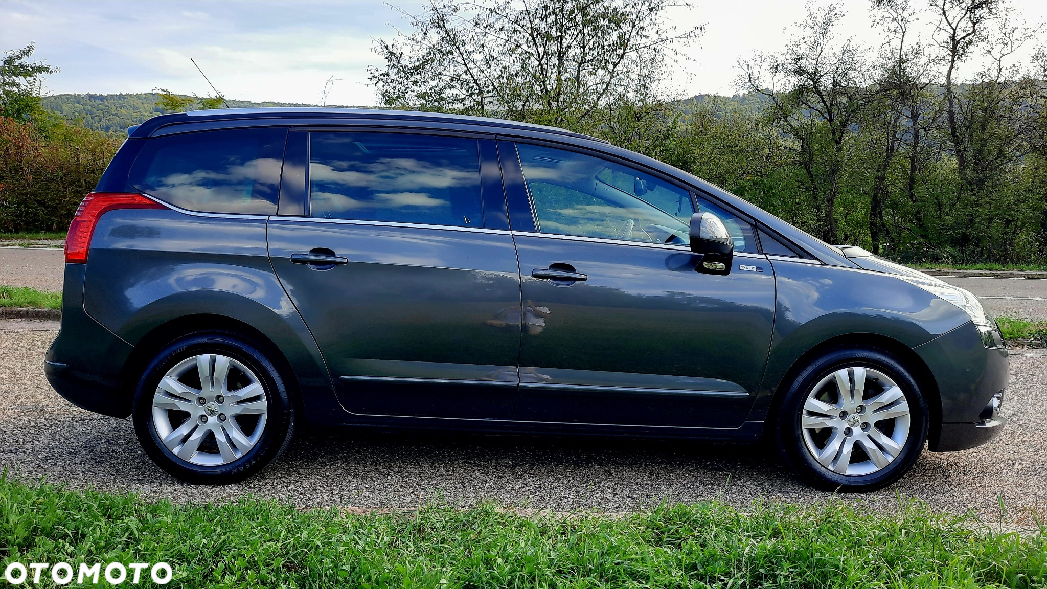 Peugeot 5008 2.0 HDi Premium + - 6