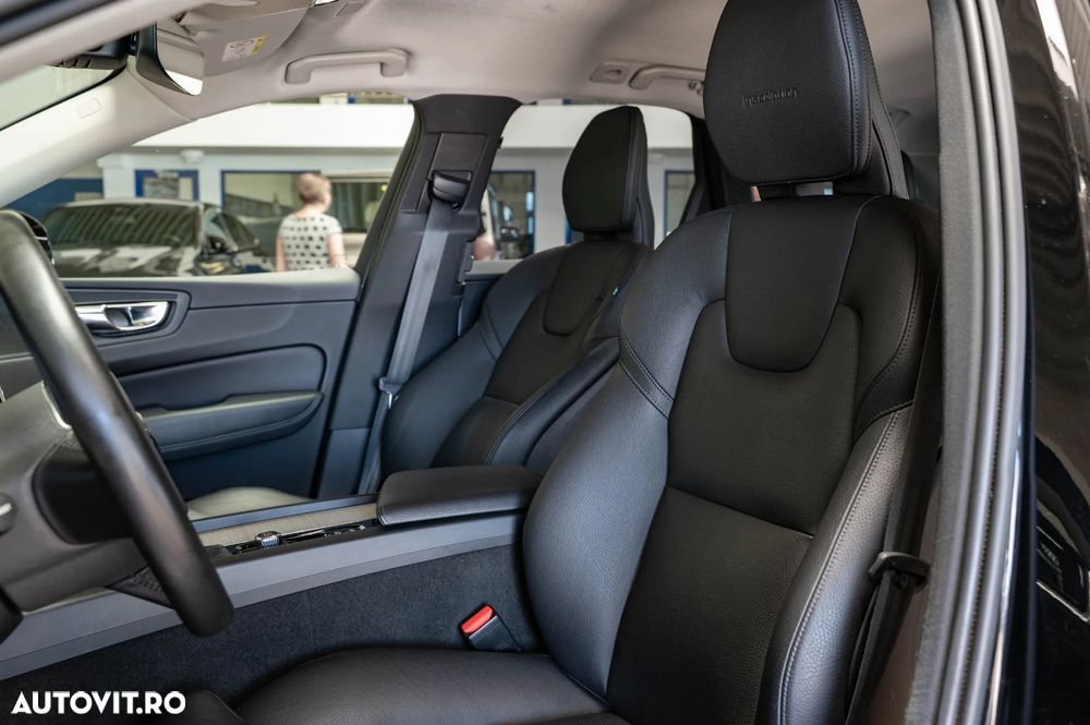 VOLVO XC60 2020 — imagine 7