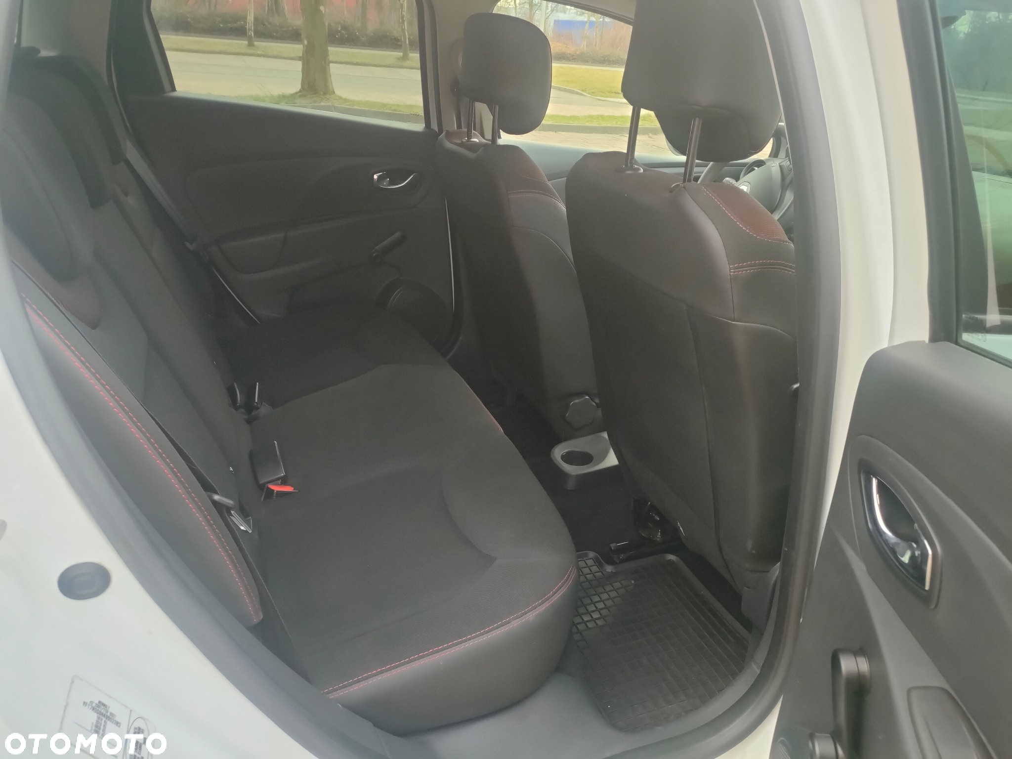 Renault Clio 1.2 16V Alize - 12