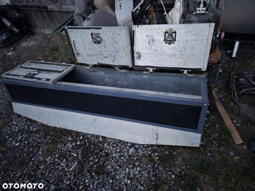 Skrzynia narzędziowa do Busa skrzyniowego. - 1