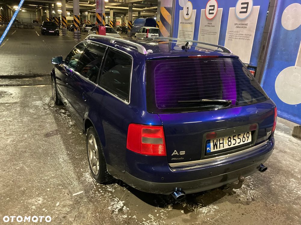 Audi A6 Avant 2.4 Quattro - 2