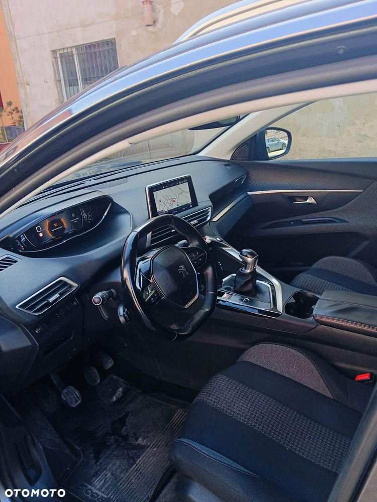 Peugeot 5008 1.5 BlueHDi Allure S&S - 13