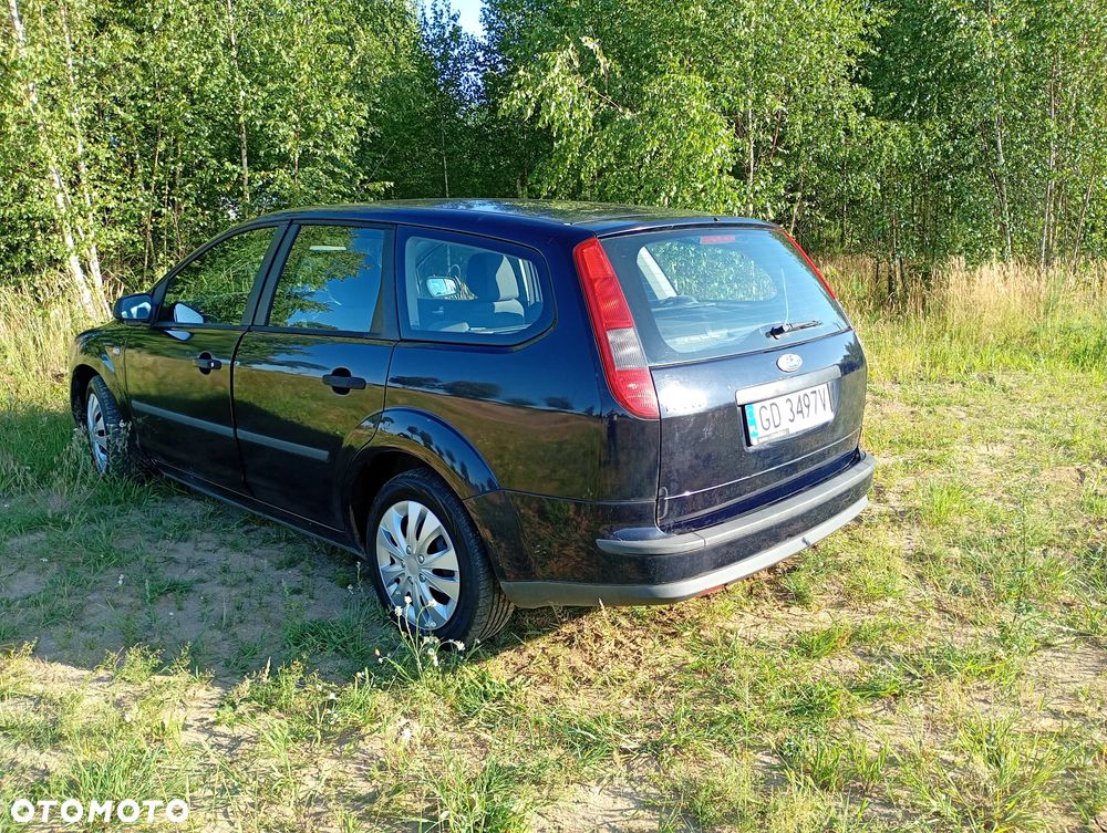 Ford Focus 1.6 Ambiente - 9