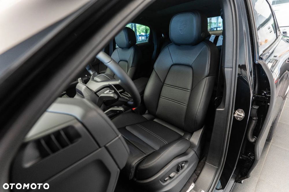 Porsche Cayenne E-Hybrid - 11