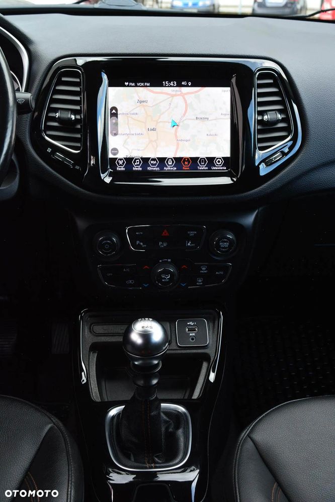 Jeep Compass 1.3 TMair Limited FWD S&S - 16