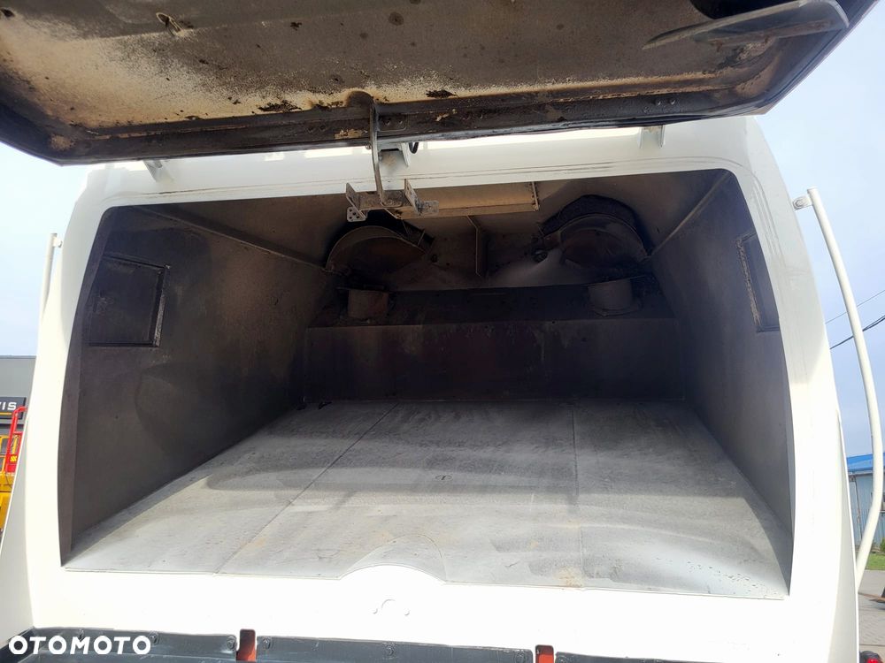 Renault C 380 Bucher Eurovoirie 2 silniki - 12