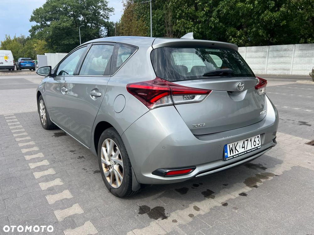 Toyota Auris 1.6 Comfort - 5