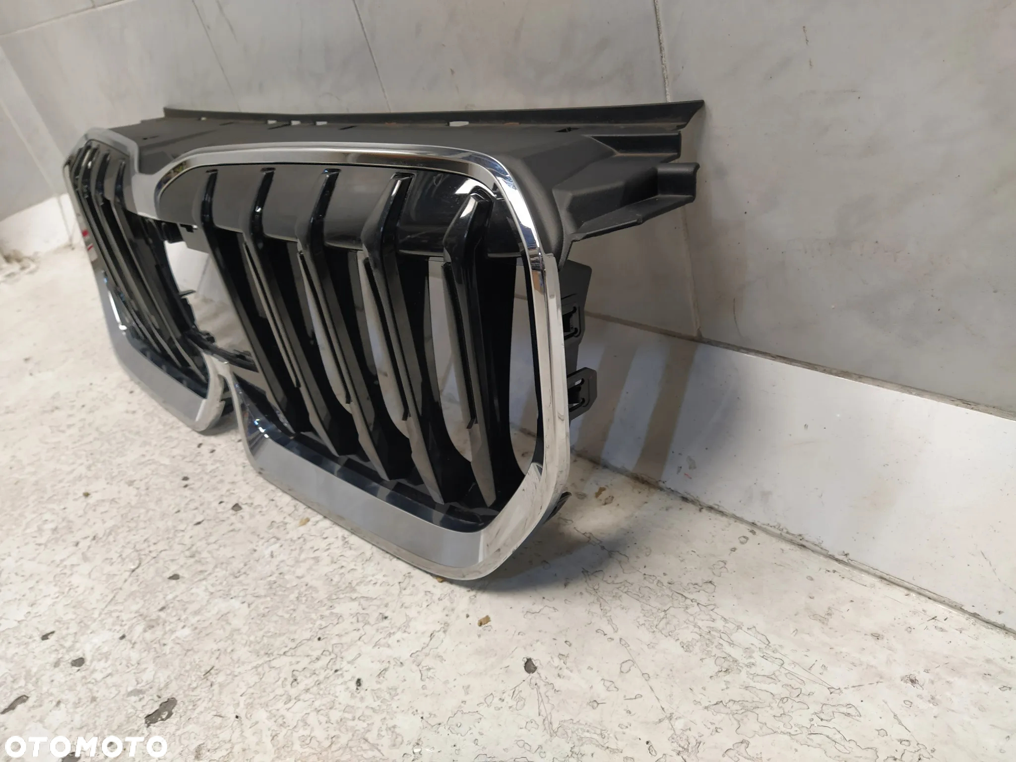 BMW X1 U11 GRILL ATRAPA CHŁODNICY KRATKA NERKA CHROM RAMKA CZARNY ŚRODEK NOWY ORYGINAŁ - 5