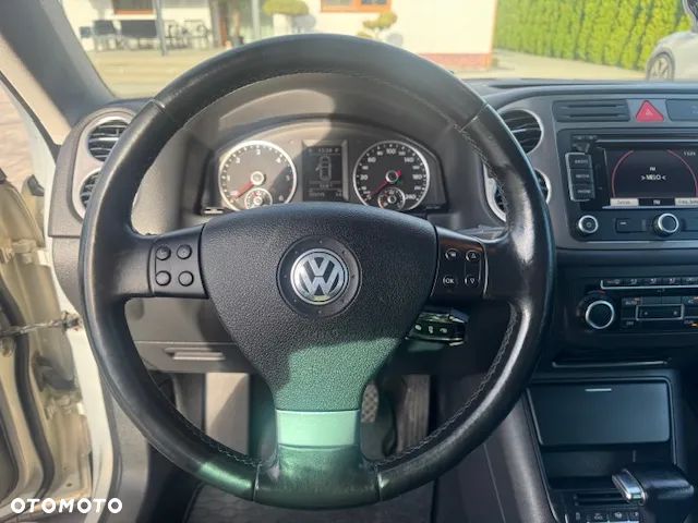 Volkswagen Tiguan - 13