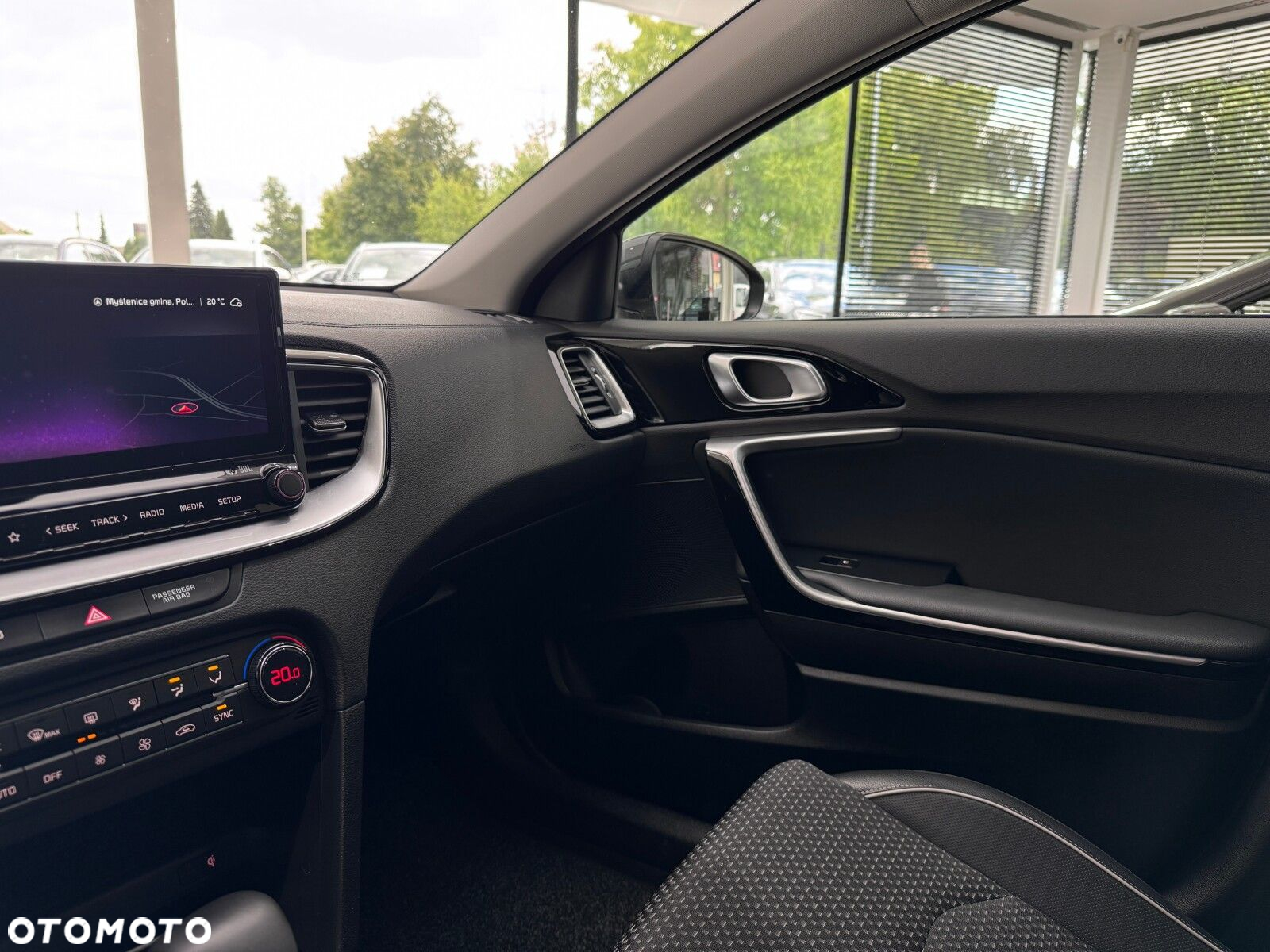 Kia XCeed - 26