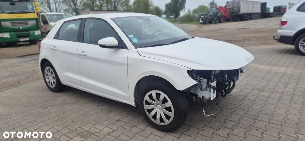 Audi A1 Sportback 25 TFSI - 2
