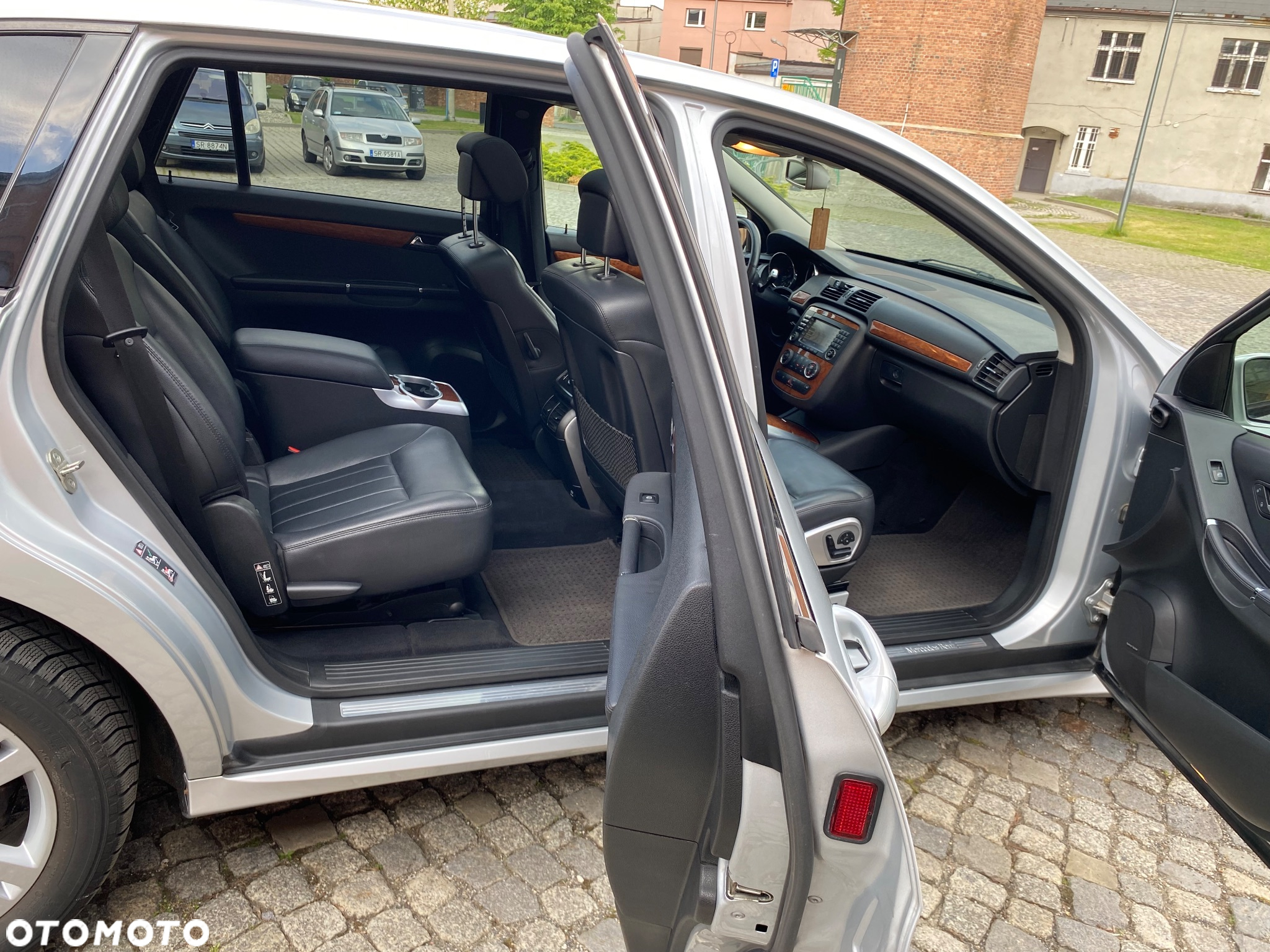 Mercedes-Benz Klasa R 350 4Matic 7G-TRONIC - 17