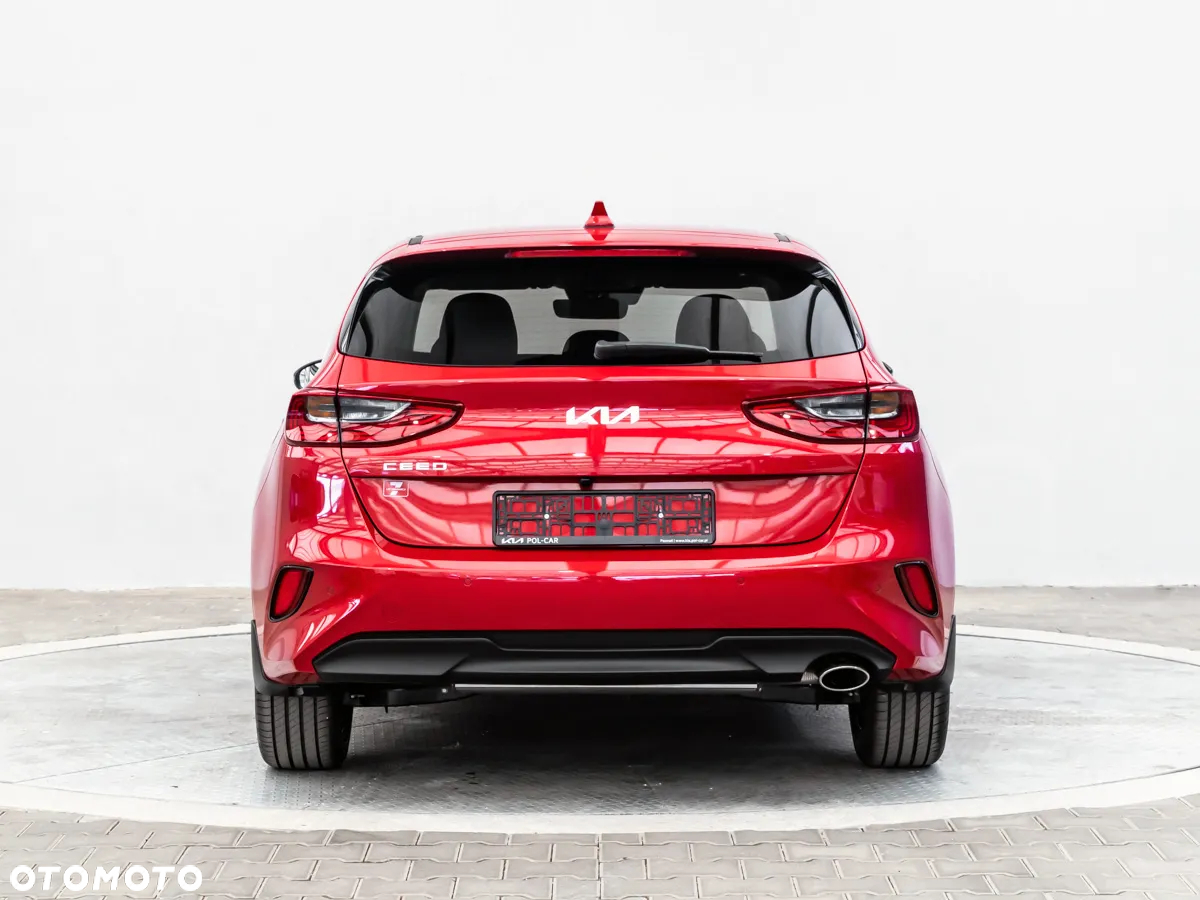 Kia Ceed 1.5 T-GDI Tribute DCT - 4
