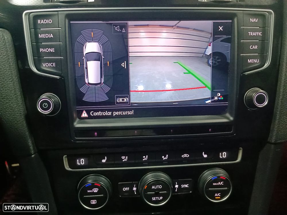 VW Golf GTI Performance BlueMotion DSG - 22