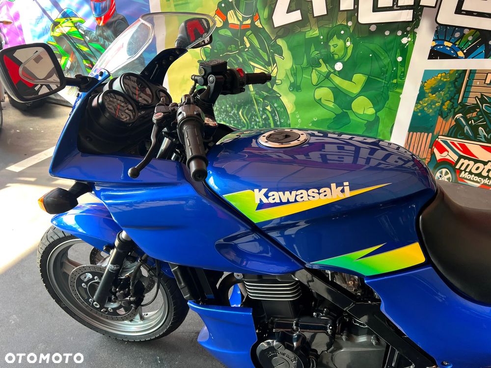 Kawasaki GPZ - 24