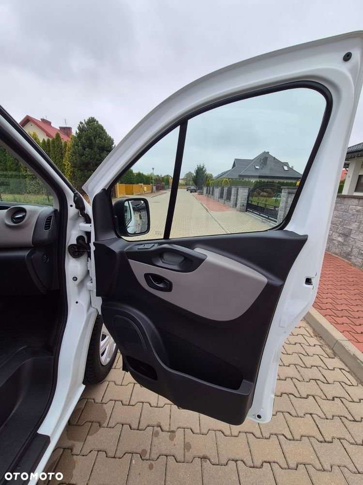 Renault Trafic Long 2016r 115Koni Nawi Kamera Klima Super stan 100% Bezwypadkowy - 33