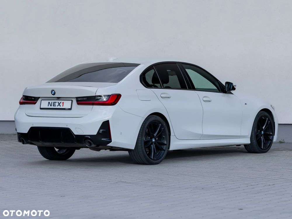 BMW Seria 3 318d M Sport - 9