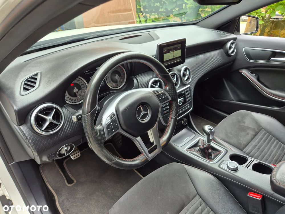 Mercedes-Benz Klasa A 180 AMG Line - 14