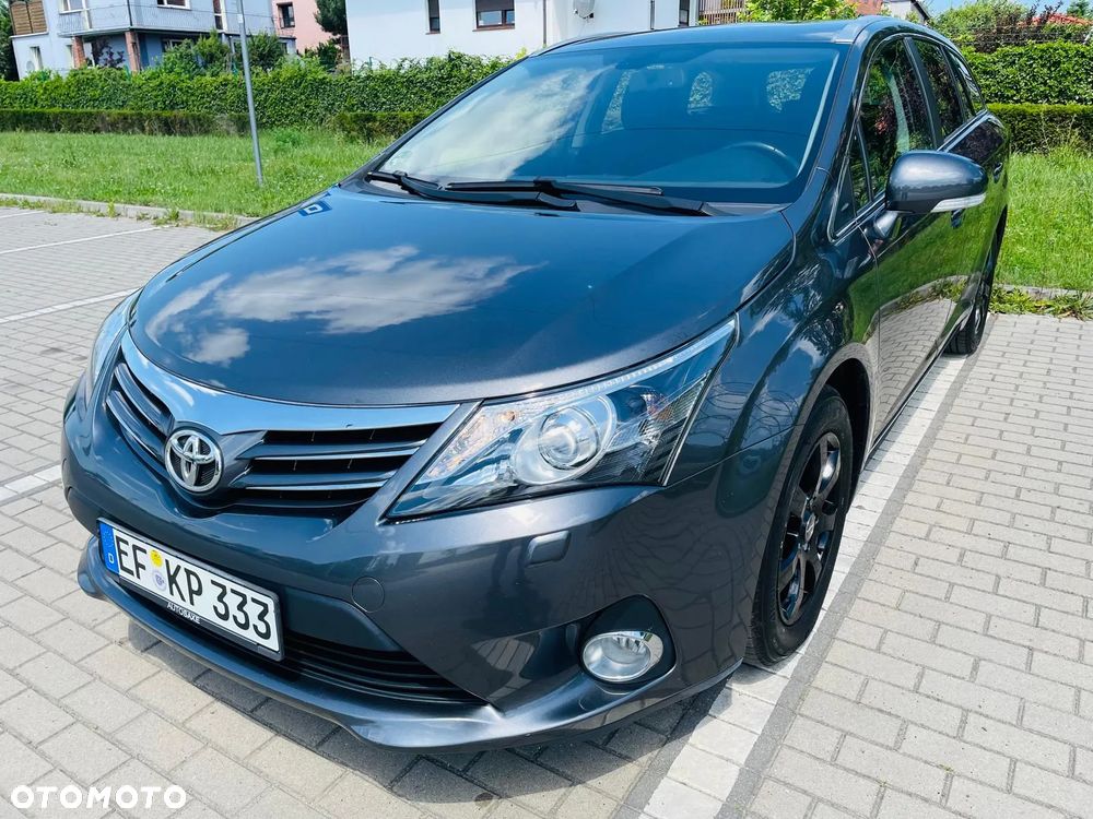Toyota Avensis 1.8 Executive - 6