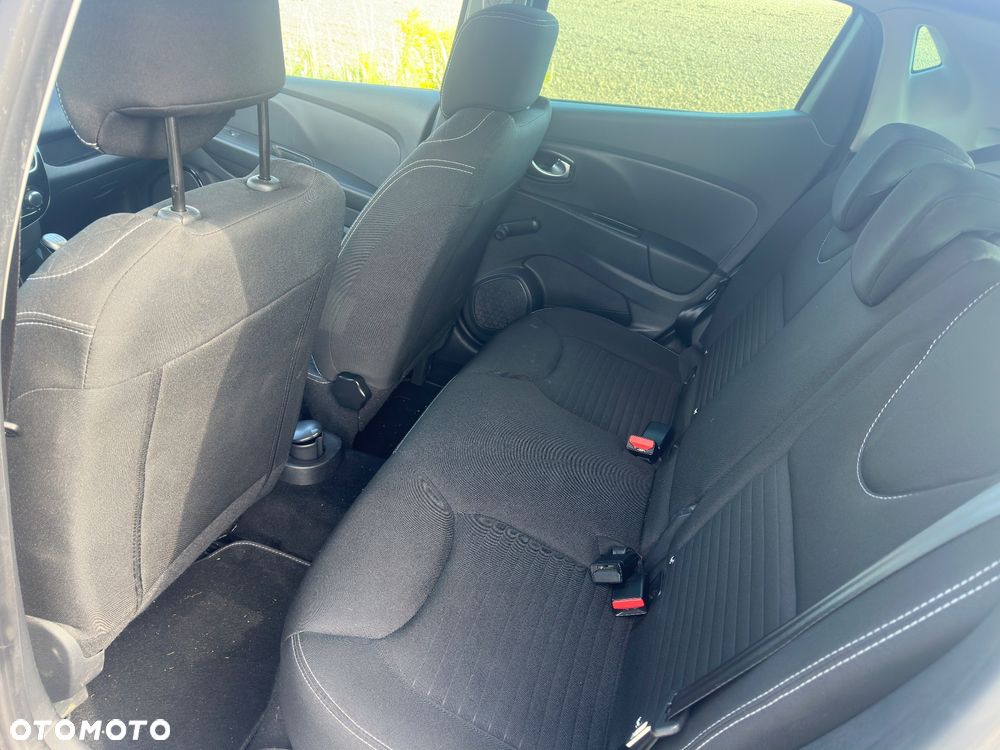 Renault Clio 1.2 16V Limited - 8