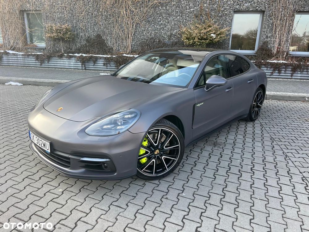 Porsche Panamera 4 E-Hybrid Executive - 1